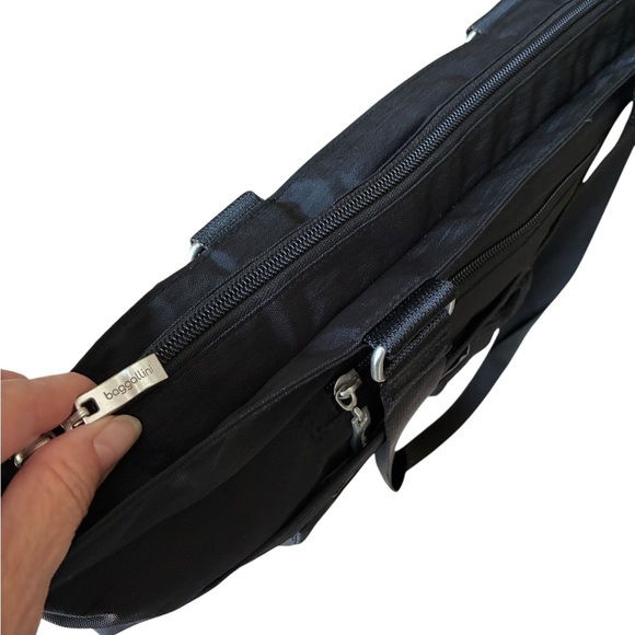 Baggallini Tote Messenger Travel Commuter Bag Black NWT - Picture 2 of 15